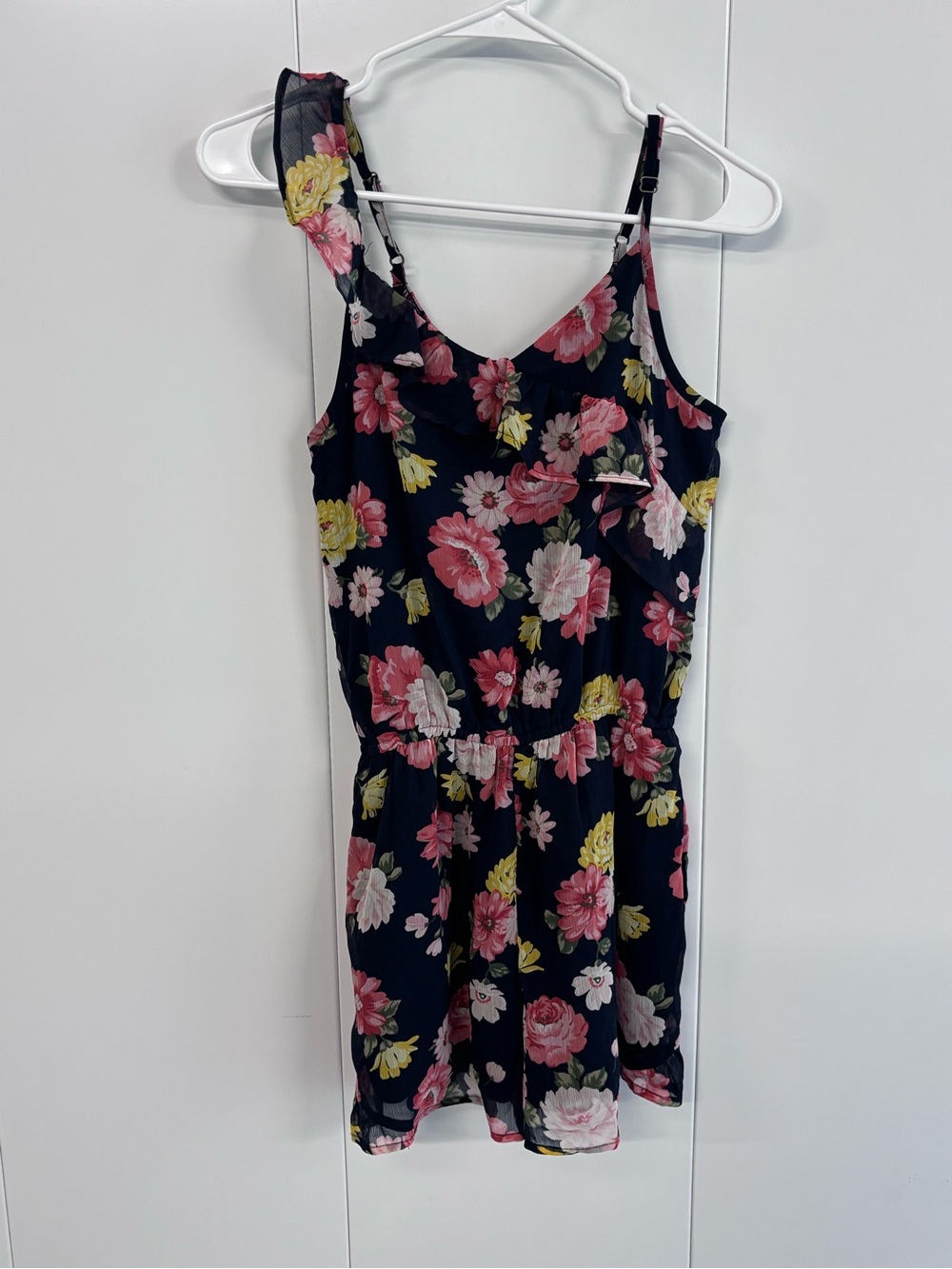 Abercrombie Kids Girls Red Floral Ruffle Sleeveless Romper One-Piece Size 15/16
